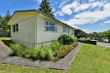Photo of property in 53 Rautawhiri Road, Helensville, 0800
