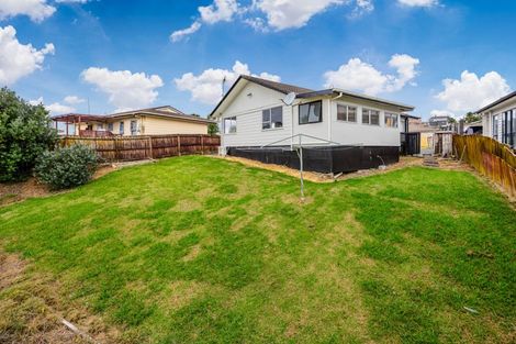 Photo of property in 42 Beaufort Place, Papatoetoe, Auckland, 2025