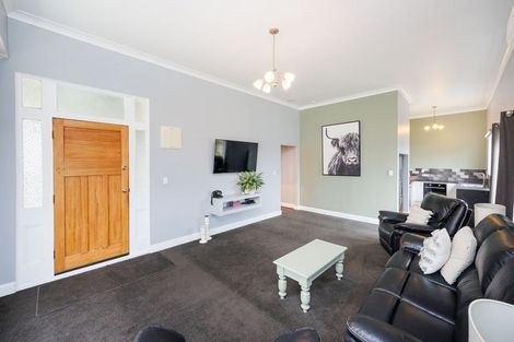 Photo of property in 6 A'court Street, Sanson, 4817
