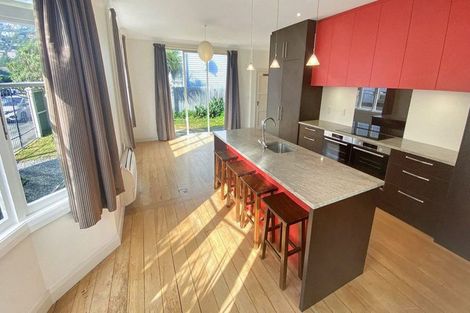 Photo of property in 24 Dryden Street, Sumner, Christchurch, 8081