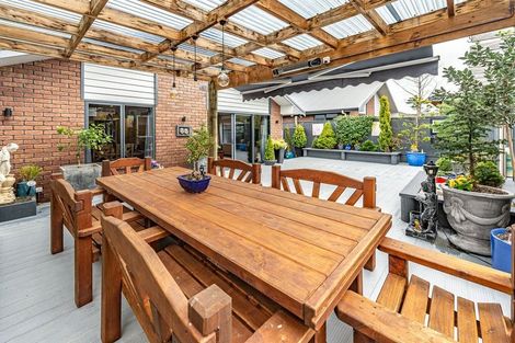 Photo of property in 18 Wanganui Road, Marton, 4710