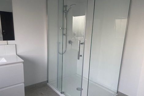 Photo of property in 63a/1 Norwood Road, Bayswater, Auckland, 0622