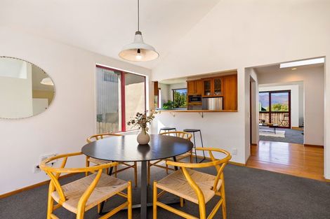 Photo of property in 22b Evergreen Place, Sunshine Bay, Queenstown, 9300