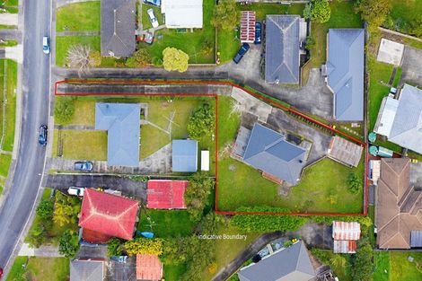 Photo of property in 25 Essex Street, Te Atatu South, Auckland, 0610