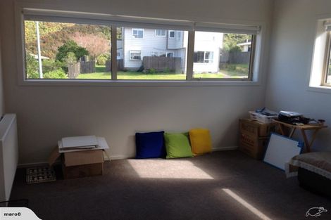 Photo of property in 86a Thurleigh Grove, Karori, Wellington, 6012