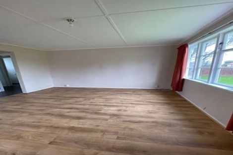 Photo of property in 4 Churchill Crescent, Foxton, 4814