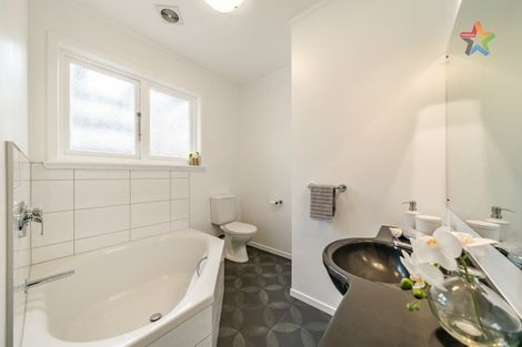 Photo of property in 366a Waiwhetu Road, Fairfield, Lower Hutt, 5011