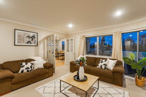 Photo of property in 12 Murray Court, Paraparaumu Beach, Paraparaumu, 5032