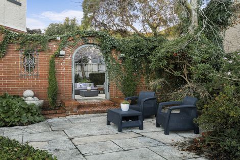 Photo of property in 14 Sheen Street, Roslyn, Dunedin, 9010
