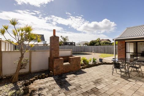 Photo of property in 117 Dickson Road, Papamoa Beach, Papamoa, 3118