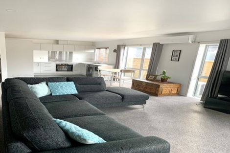 Photo of property in 6a Kirk Street, Waiuku, 2123