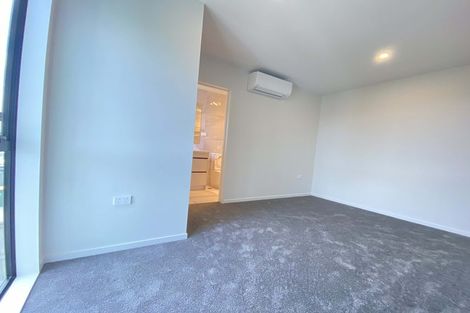 Photo of property in 42 Lavelle Road, Henderson, Auckland, 0612