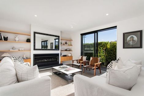 Photo of property in 90c Bryndwr Road, Bryndwr, Christchurch, 8052