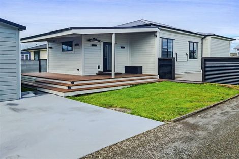 Photo of property in 42 Collins Street, Hawera, 4610