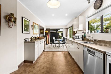 Photo of property in 23 Breadalbane Road, Havelock North, 4130