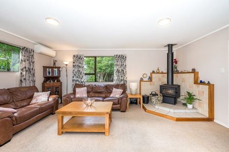 Photo of property in 18 Rosewood Place, Paraparaumu, 5032