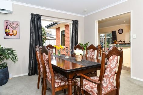 Photo of property in 30 Keswick Crescent, Huntington, Hamilton, 3210