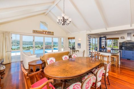 Photo of property in 335 Aucks Road, Okiato, Russell, 0272