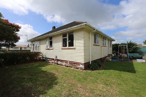 Photo of property in 47 Reid Avenue, Hawera, 4610