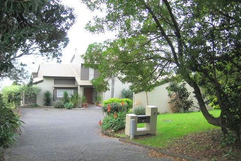 Photo of property in 24 Whitby Crescent, Mairangi Bay, Auckland, 0630
