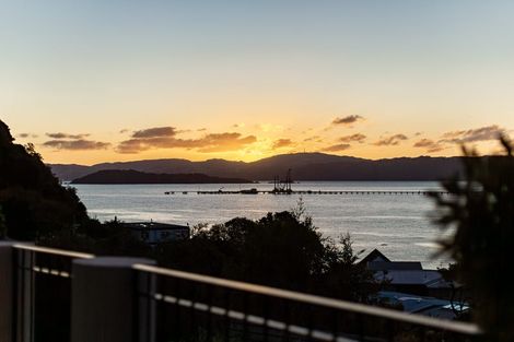 Photo of property in 52 Walter Road, Lowry Bay, Lower Hutt, 5013