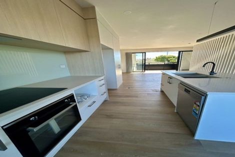 Photo of property in 15 Tiraumea Drive, Pakuranga, Auckland, 2010