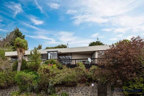 Photo of property in 2 Centaurus Road, Cashmere, Christchurch, 8022