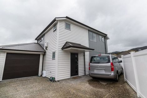 Photo of property in 12b Palmer Crescent, Silverstream, Upper Hutt, 5019