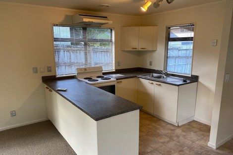 Photo of property in 4 Marine Parade, Mount Maunganui, 3116