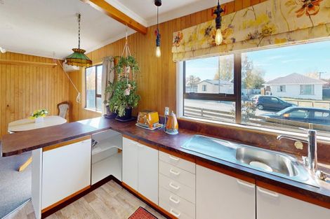 Photo of property in 10 Fraser Crescent, Twizel, 7901