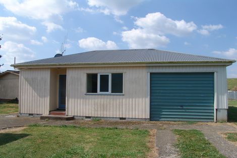 Photo of property in 4 Hattersley Grove, Churton Park, Wellington, 6037