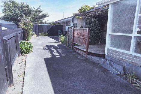 Photo of property in 25 Arawhata Road, Paraparaumu, 5032