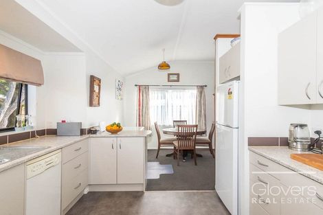 Photo of property in 109 Don Buck Road, Massey, Auckland, 0614