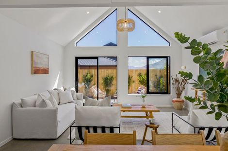 Photo of property in 21 Waterfowl Road, Jacks Point, Queenstown, 9371