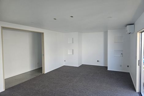 Photo of property in 9a Lupetti Rise, West Harbour, Auckland, 0618