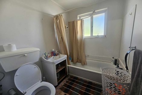 Photo of property in 728f1- Fergusson Drive, Elderslea, Upper Hutt, 5018
