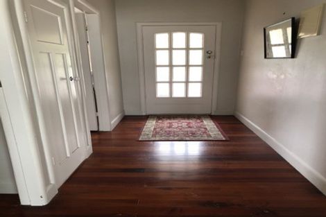 Photo of property in 51 Great South Road, Papakura, 2110