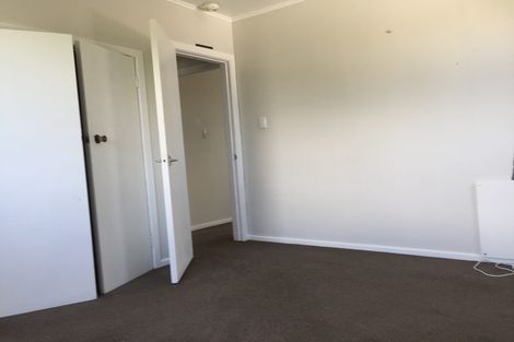 Photo of property in 41 Salford Street, Newlands, Wellington, 6037