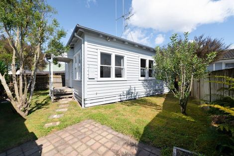 Photo of property in 1a Mahana Road, St Andrews, Hamilton, 3200