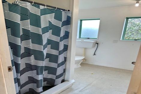 Photo of property in 120 Eskdale Road, Birkdale, Auckland, 0626