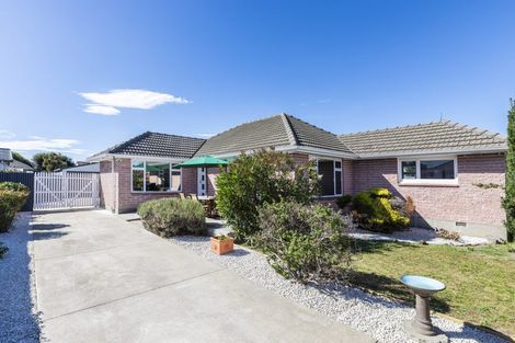 Photo of property in 347 Breezes Road, Aranui, Christchurch, 8061