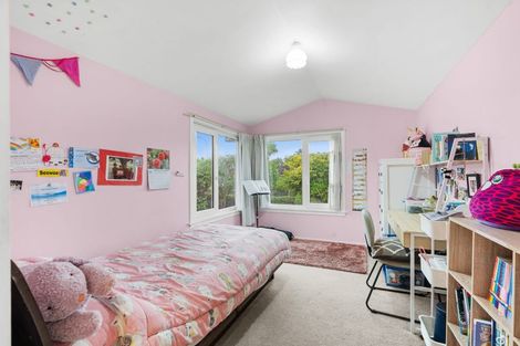 Photo of property in 17 Harrowdale Drive, Avonhead, Christchurch, 8042