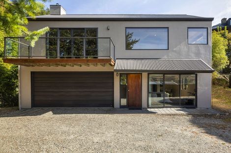 Photo of property in 37 Larch Hill Place, Queenstown, 9300
