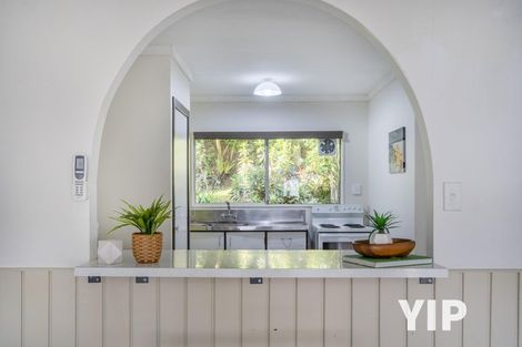 Photo of property in 15f2 Bloomsbury Grove, Newlands, Wellington, 6037