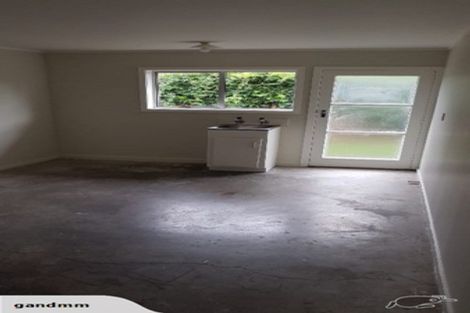 Photo of property in 30 Faith Bullock Place, New Lynn, Auckland, 0600