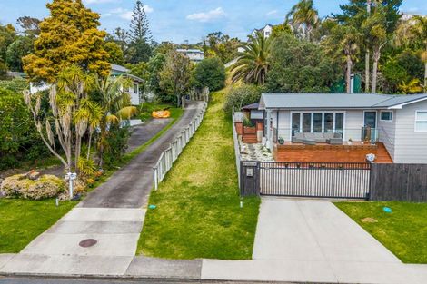 Photo of property in 32 Awaruku Road, Torbay, Auckland, 0630