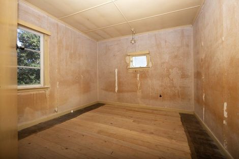 Photo of property in 118 Garden Road, Piha, 0772