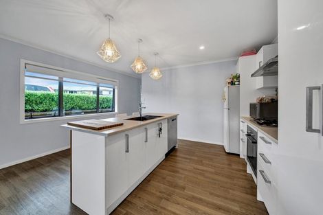 Photo of property in 7 Nikau Place, Hawera, 4610