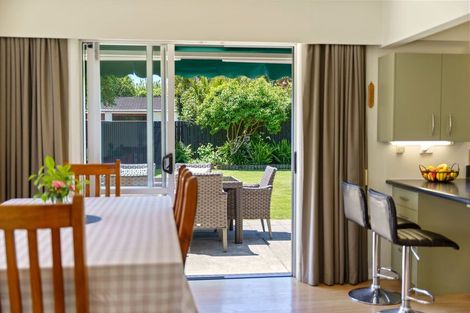 Photo of property in 11 Rawene Street, Waikanae, 5036