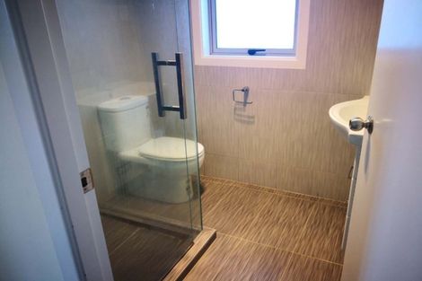 Photo of property in 16a Karamu Street, Te Atatu Peninsula, Auckland, 0610